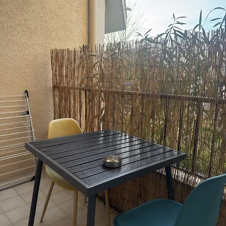 Laurent Du Var, Rue Du Zoo, Avec Piscine Et Parking * Saint-Laurent-du-Var